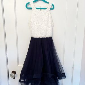 Girls size 10 dressy dress